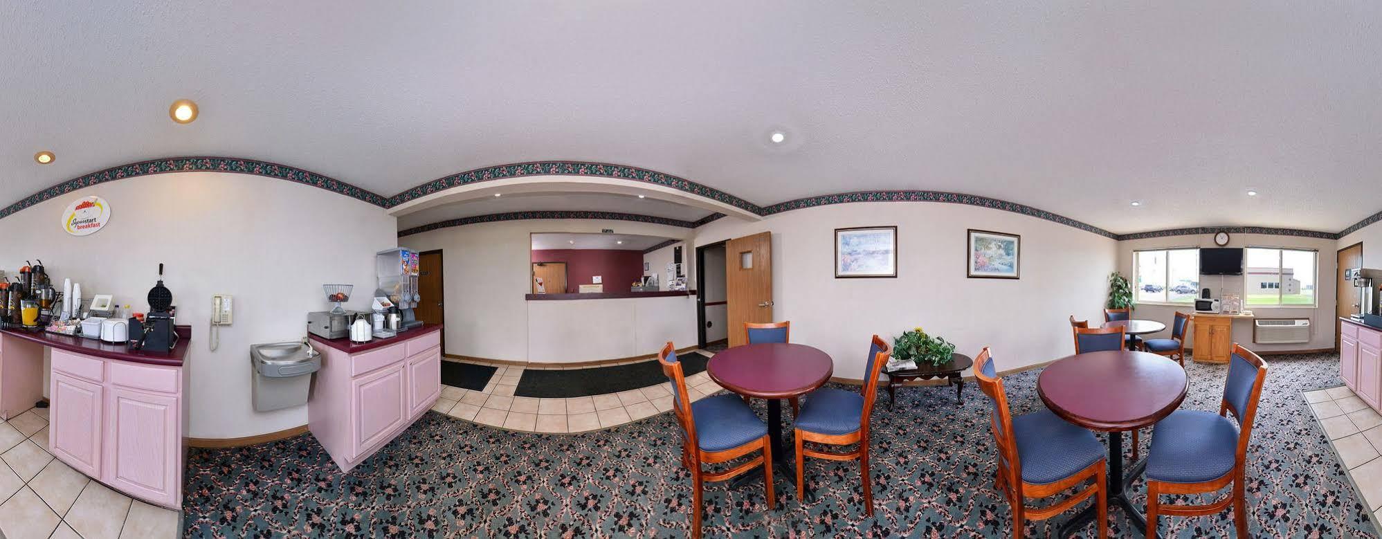 Americas Best Value Inn-Wenona Exterior photo