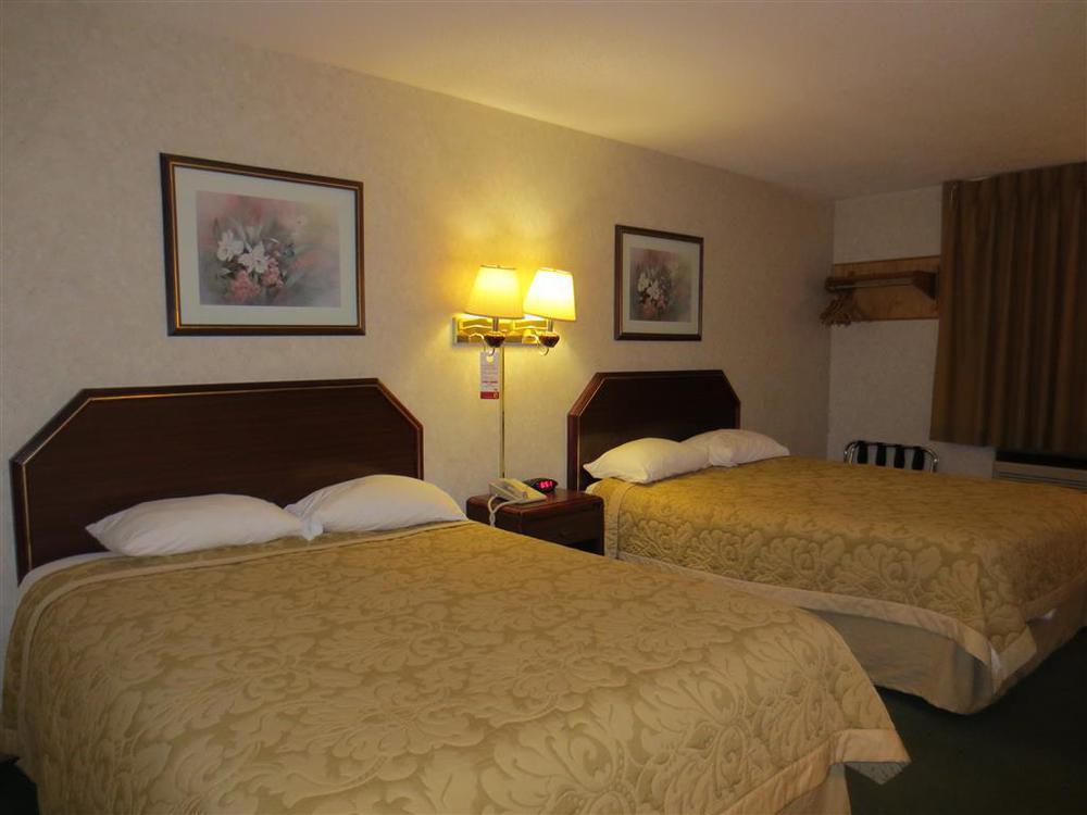 Americas Best Value Inn-Wenona Room photo